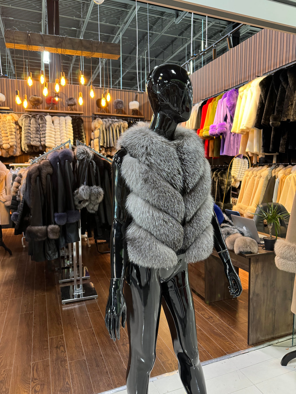 Silver Real Fox Fur Coat with Detachable Sleeves – Luxury Convertible Vest