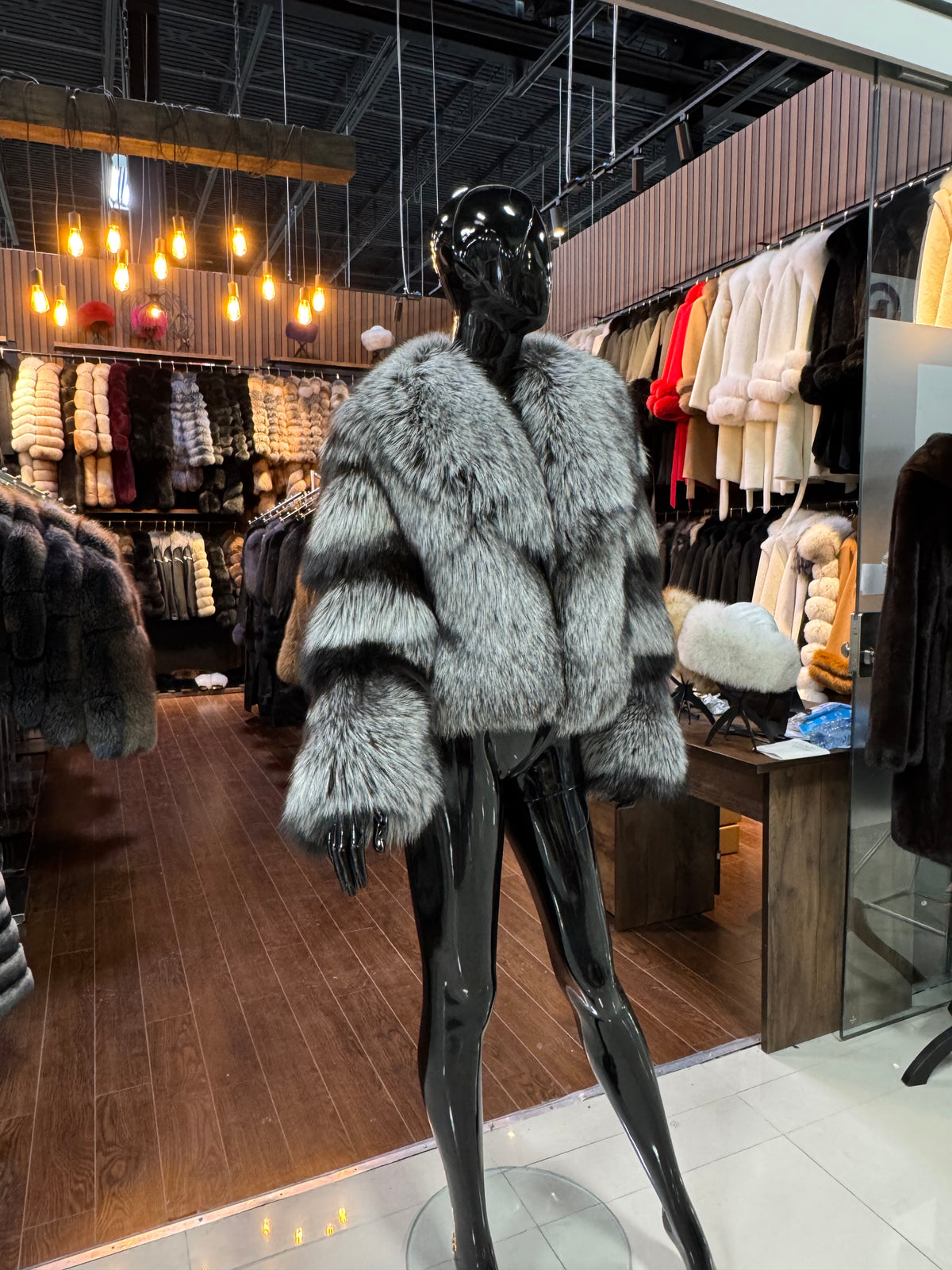Luxury Silver Fox Fur Jacket – One-Piece Real Fur