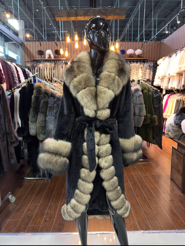 Genuine Fox Fur & Soft Alcantara Luxury Coat – Handmade Elegant Design
