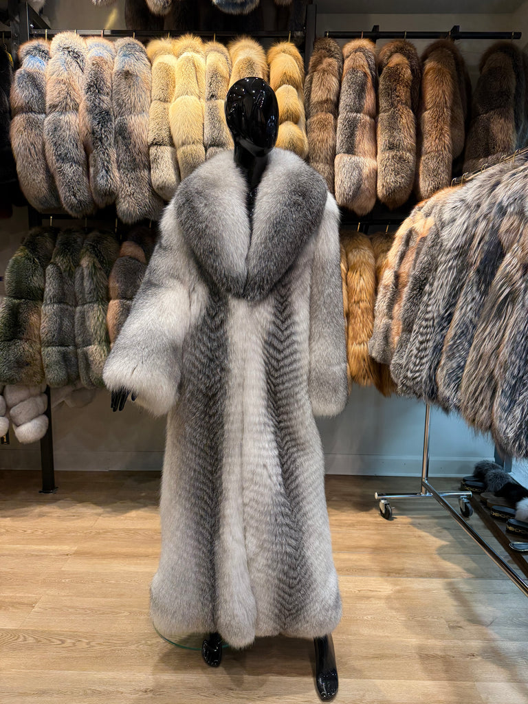 Natural Frost Fox Fur Long Coat – 130 cm Full-Length Luxury Women’s Winter Coat