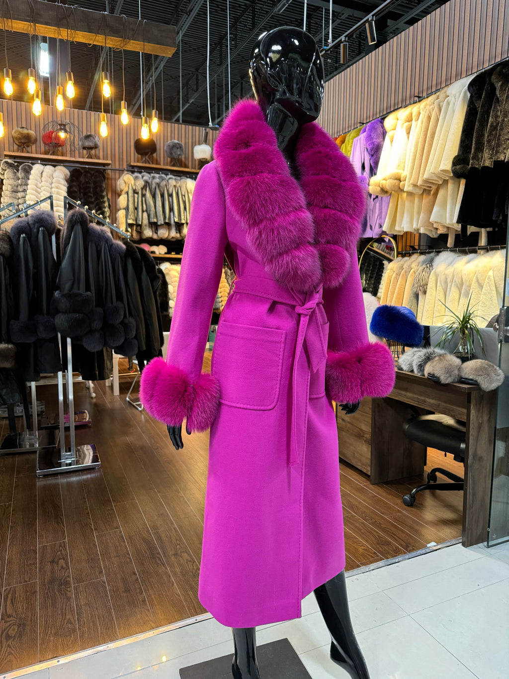 Pink Fox Fur & Cashmere Coat – Luxury Women’s Winter Overcoat