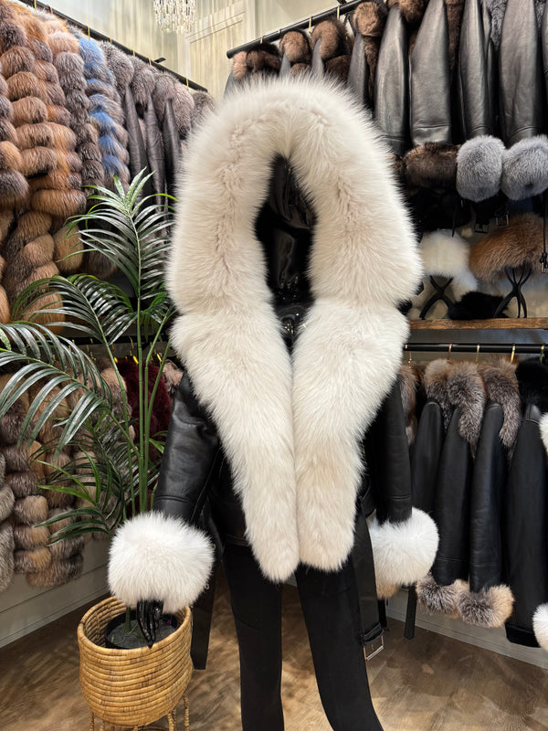 Beyaz Tilki Kürkü & Shearling Deri Ceket – Luxury Winter Jacket