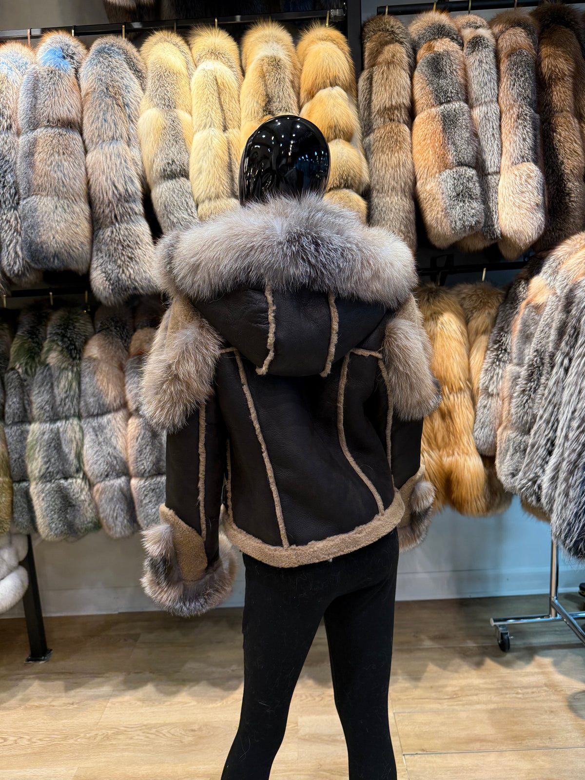 Luxury Genuine Leather & Fox Fur Jacket – Fur-Lined with Detachable Hood | 2-in-1 Design