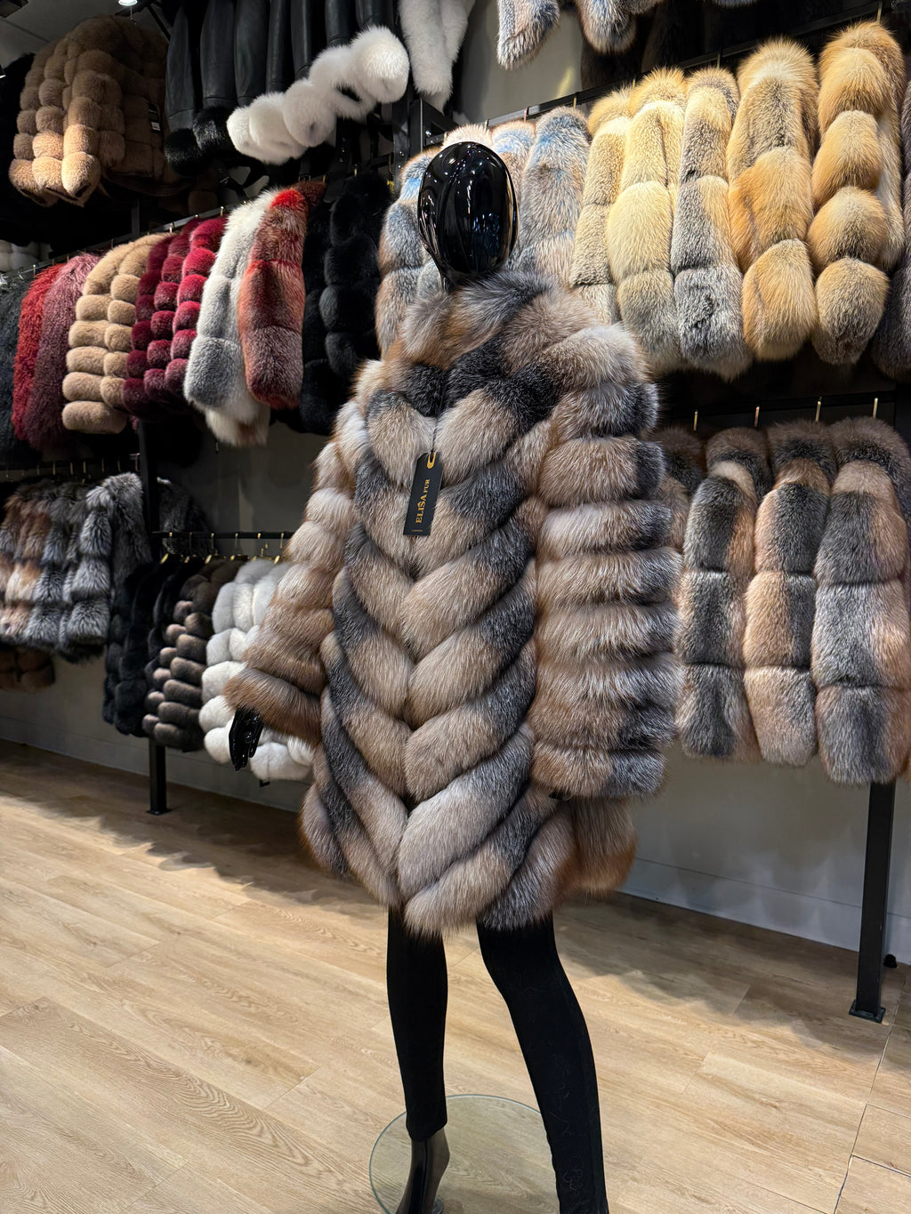 Ultra Luxury Genuine Fox Fur Coat – Handcrafted Voluminous Design