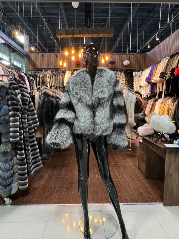 Luxury Silver Fox Fur Jacket – One-Piece Real Fur