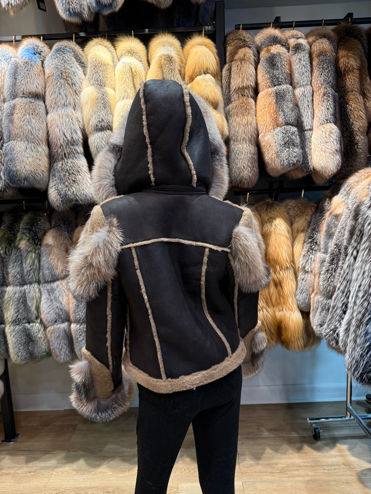 Luxury Genuine Leather & Fox Fur Jacket – Fur-Lined with Detachable Hood | 2-in-1 Design
