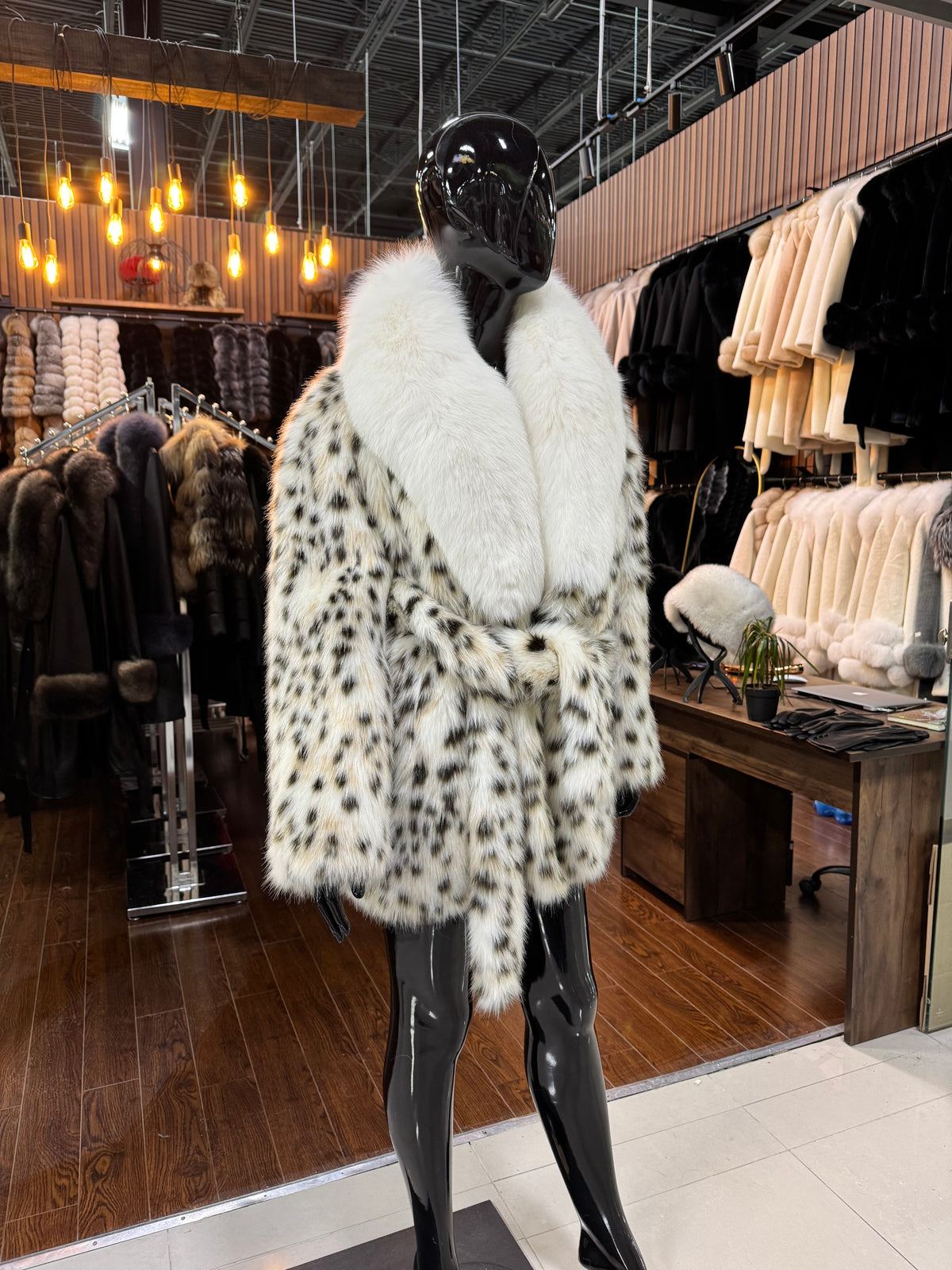 Fox Fur Collar And Vegan Lynx Fur Coat