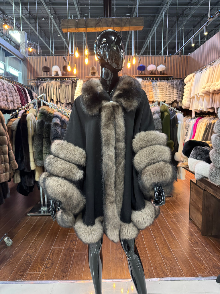 Luxury Cashmere Poncho with Real Fox Fur Trim | Elegant Winter Wrap | Soft Cape Shawl for Women