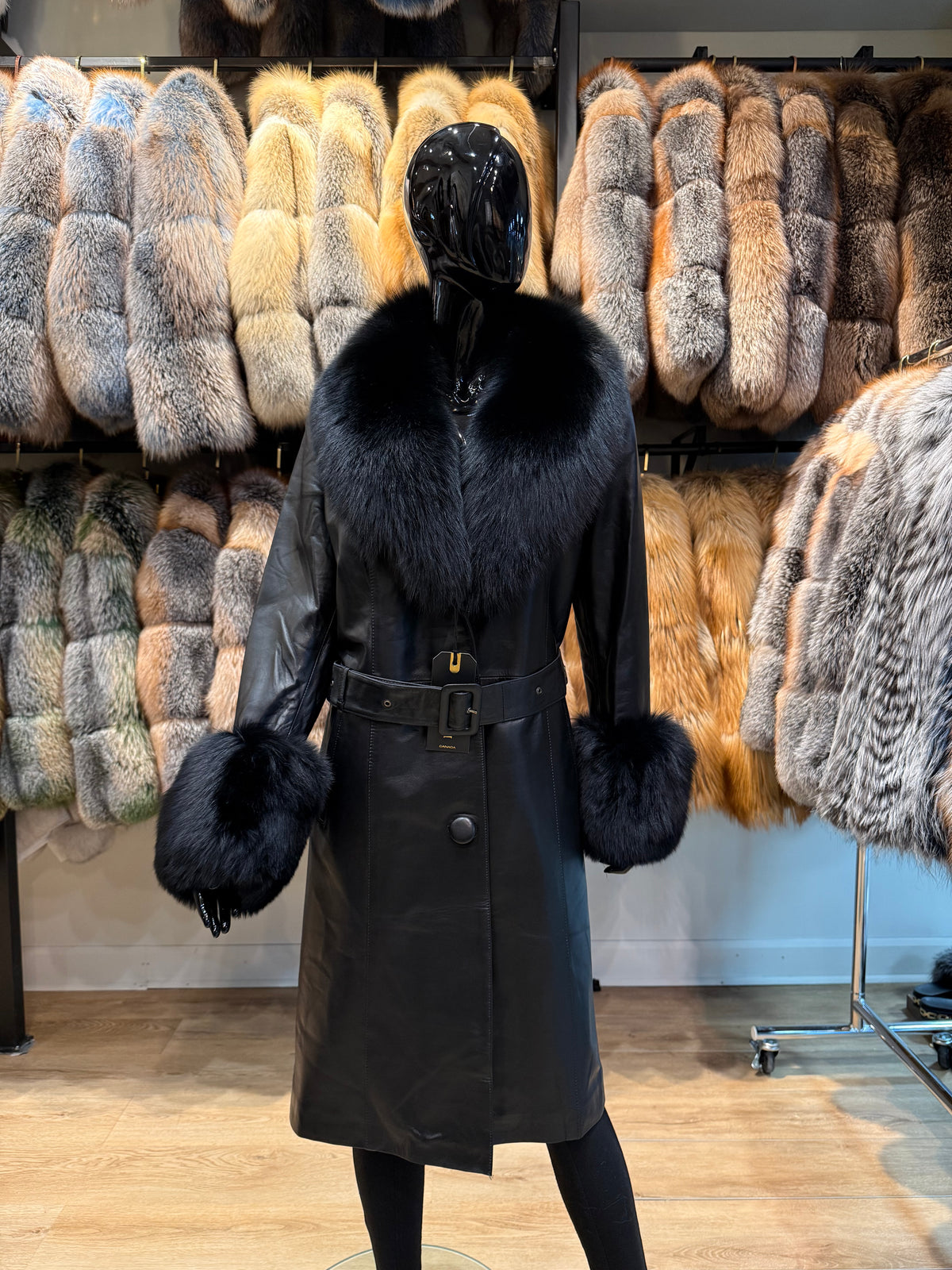 Black Lamb Leather & Fox Fur Coat – Luxury Women’s Winter Coat