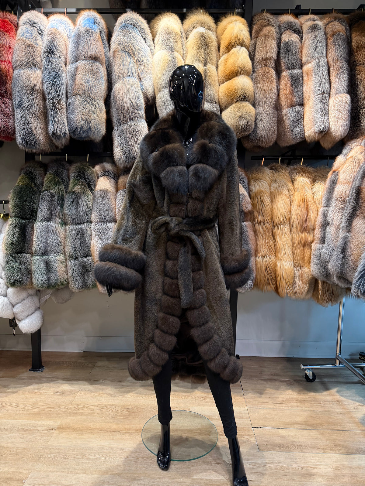 Luxury Brown Genuine Fox Fur & Alcantara Coat – Elegant Women’s Winter Outerwear