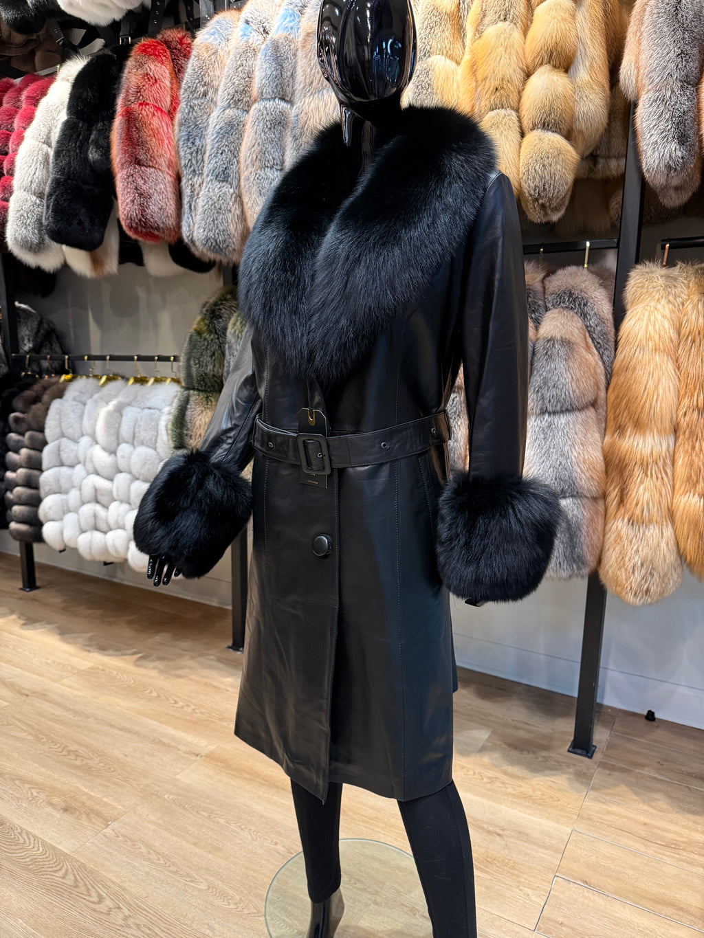 Black Lamb Leather & Fox Fur Coat – Luxury Women’s Winter Coat