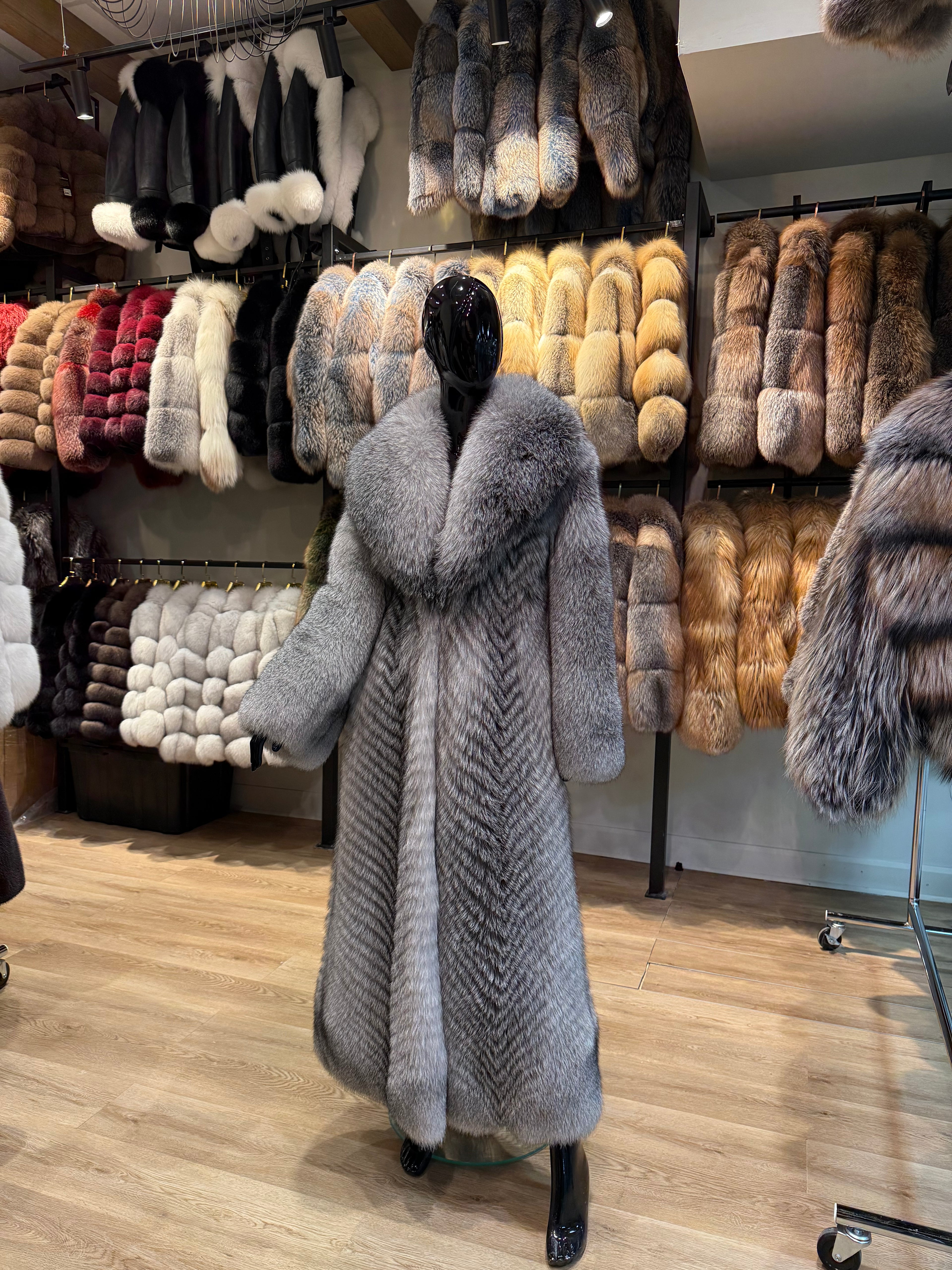Luxury Long Natural Silver Fox Fur Coat – Exclusive Designer Collection