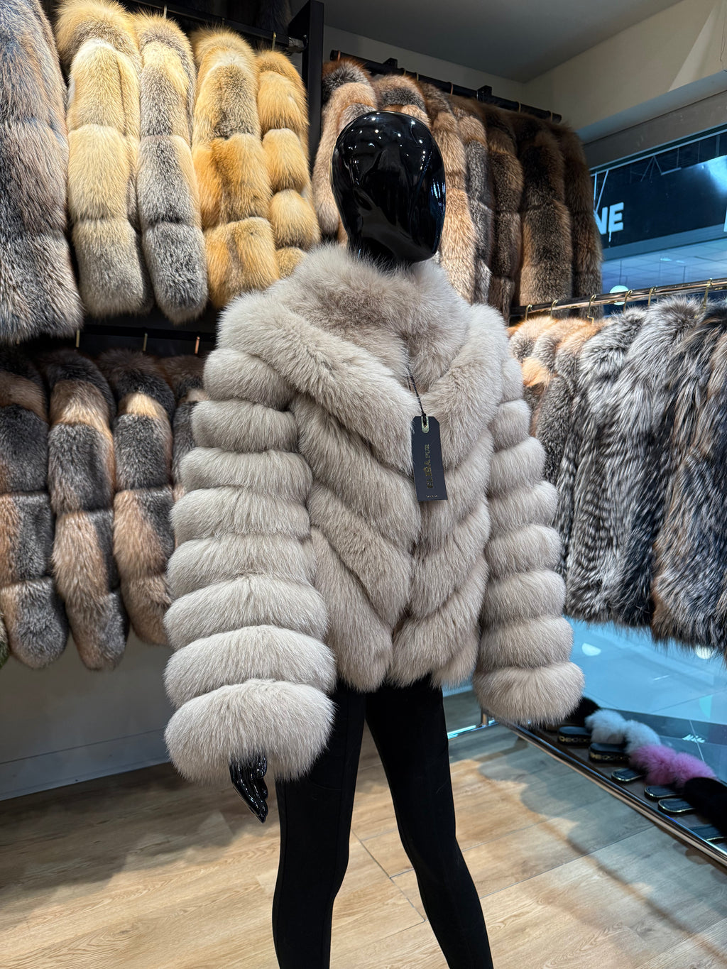 Brown Fox Fur Coat for Women – Luxury Warm Winter Jacket