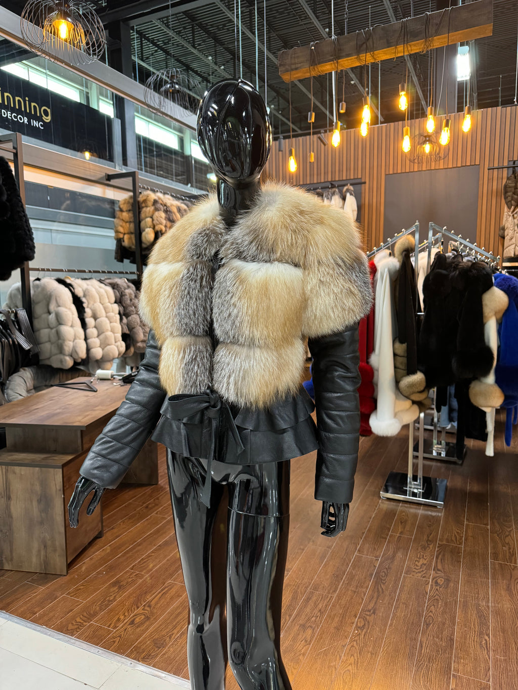 Natural Gold Real Fox Fur & Genuine Leather Coat – Luxury Designer Outerwear