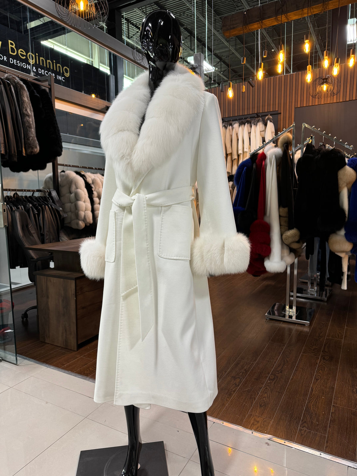 White Cashmere & Fox Fur Coat for Women – Luxury Winter Jacket