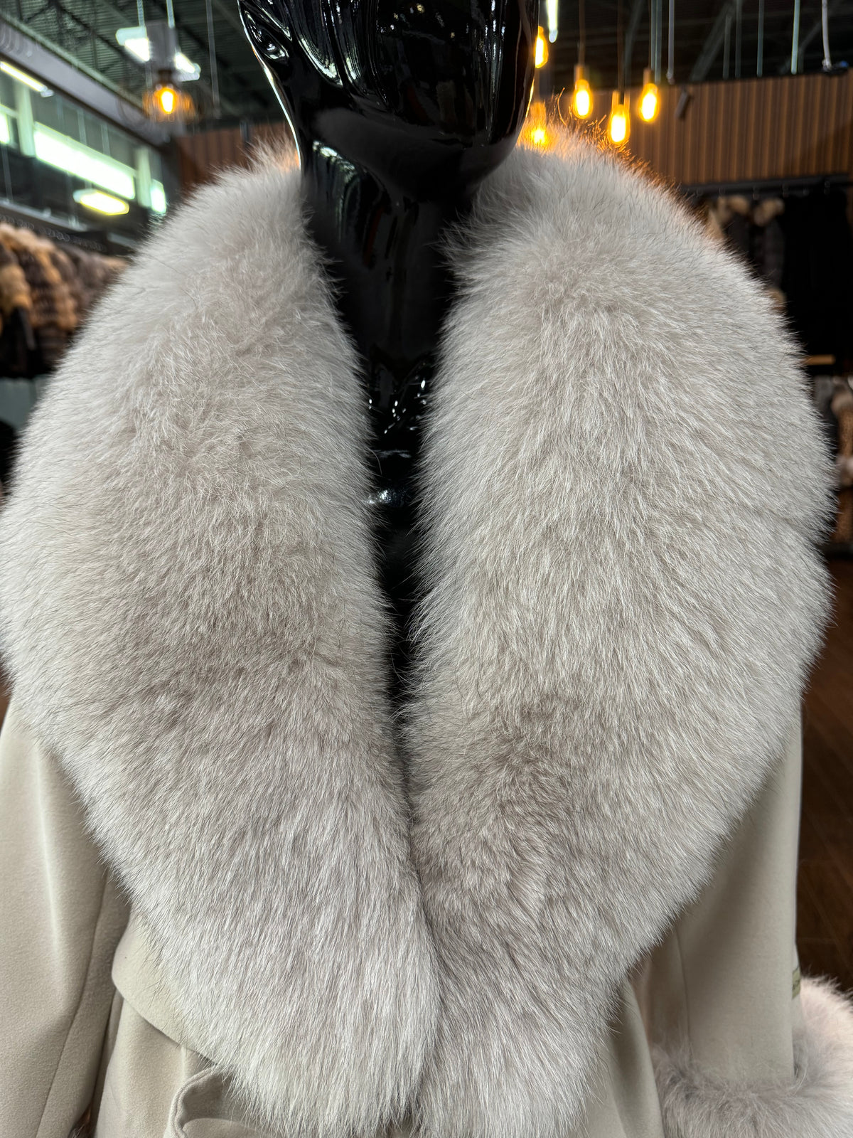 Beige Cashmere & Real Fox Fur Coat with Buttons & Belt – Luxury Women’s Jacket