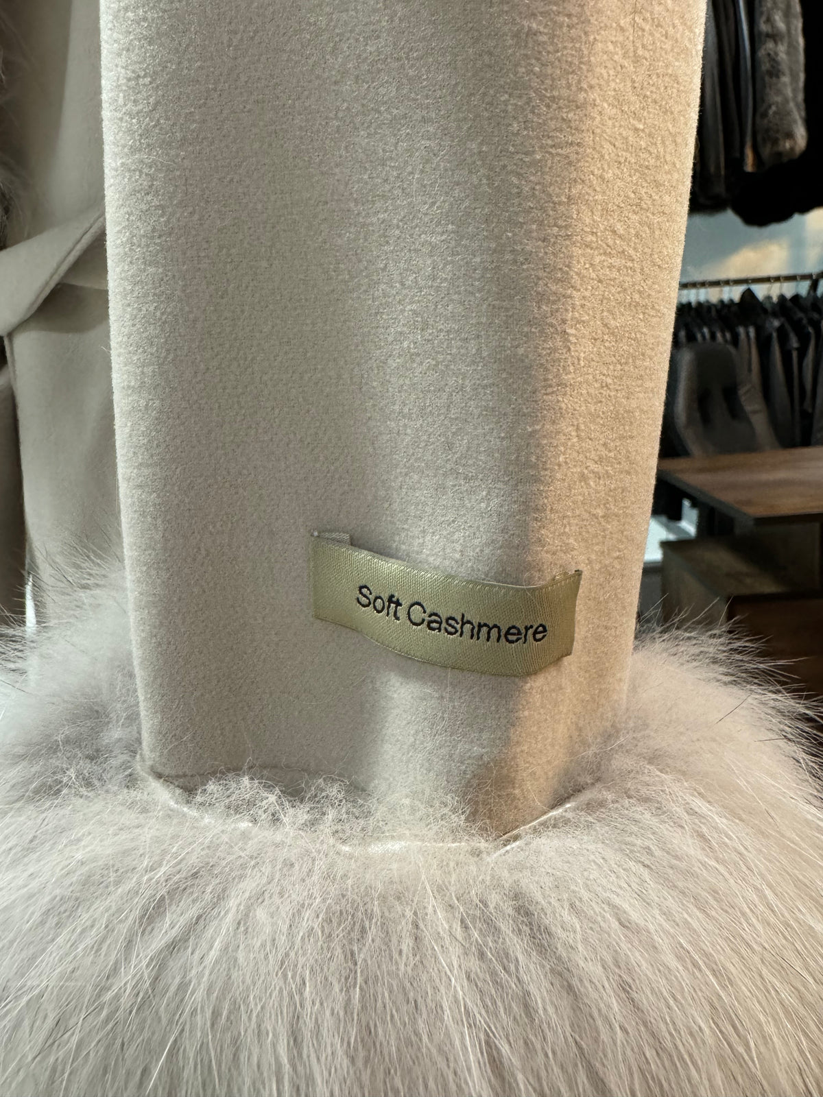 Beige Cashmere & Real Fox Fur Coat with Buttons & Belt – Luxury Women’s Jacket