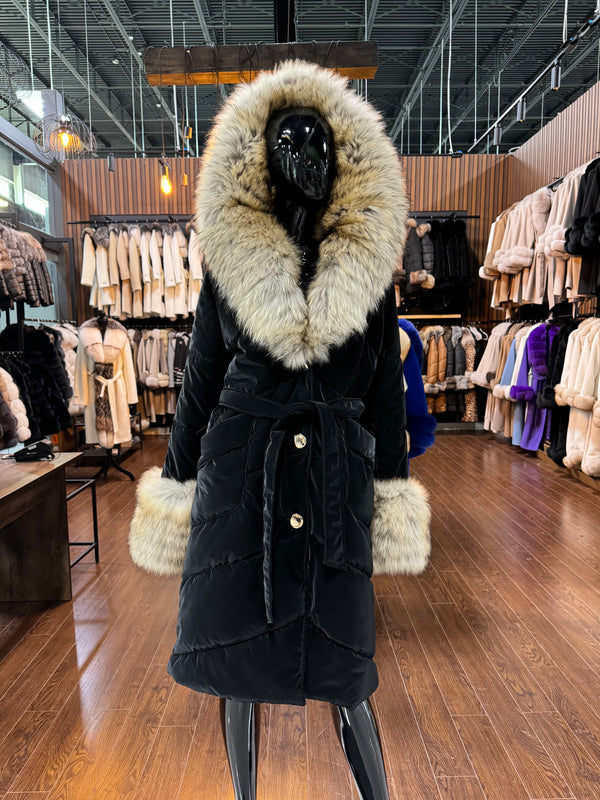 Large Fox Fur Hooded Insulated Puff Jacket – Luxury Women’s Winter Coat