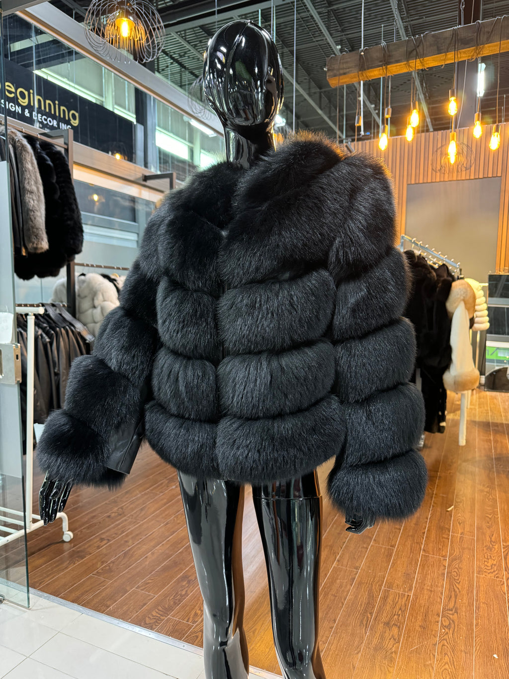 Black Fox Fur Jacket with Detachable Sleeves – Convertible Luxury Vest