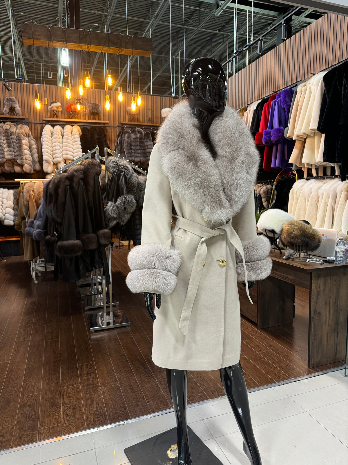 Beige Cashmere & Real Fox Fur Coat with Buttons & Belt – Luxury Women’s Jacket
