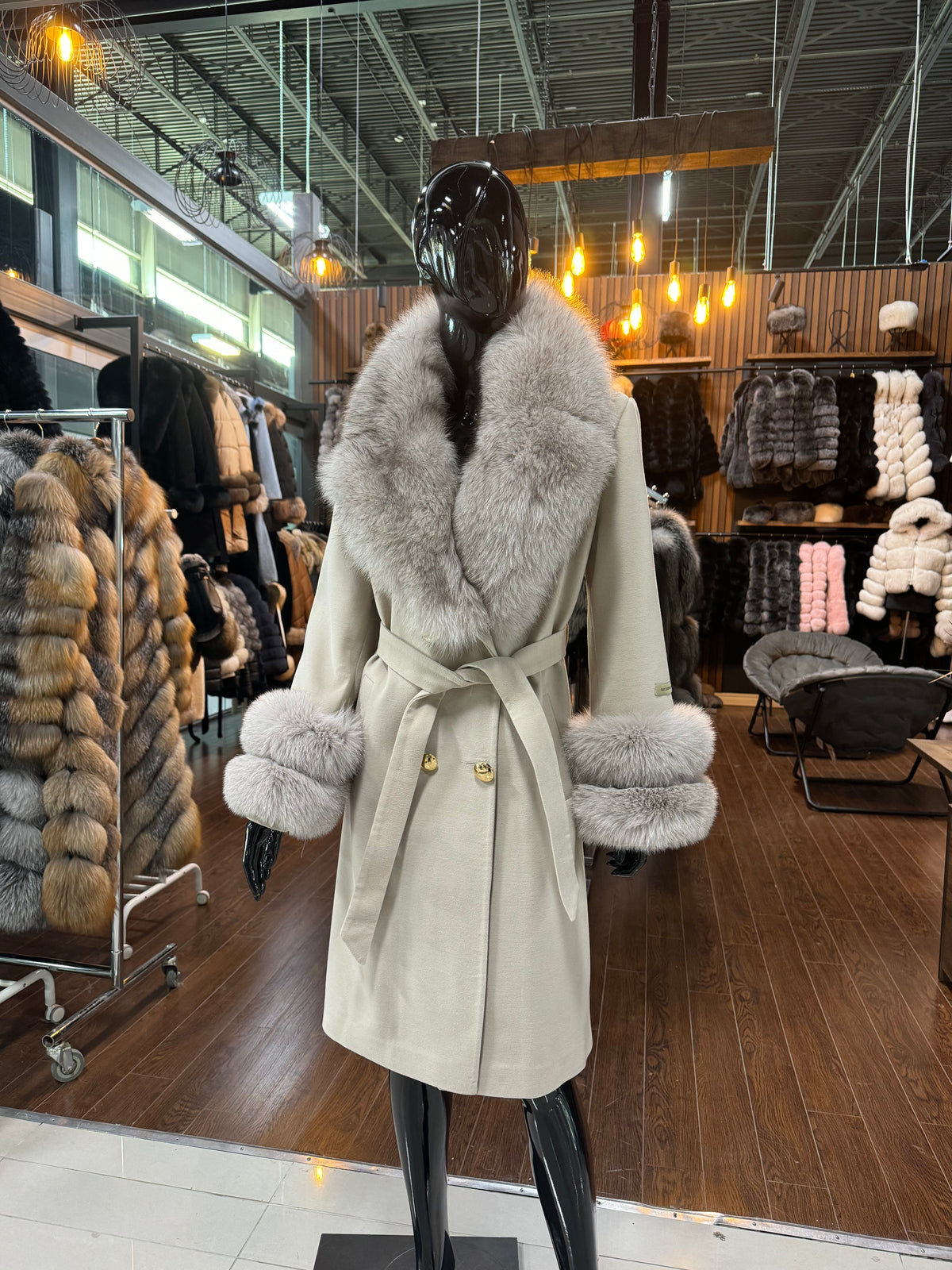 Beige Cashmere & Real Fox Fur Coat with Buttons & Belt – Luxury Women’s Jacket